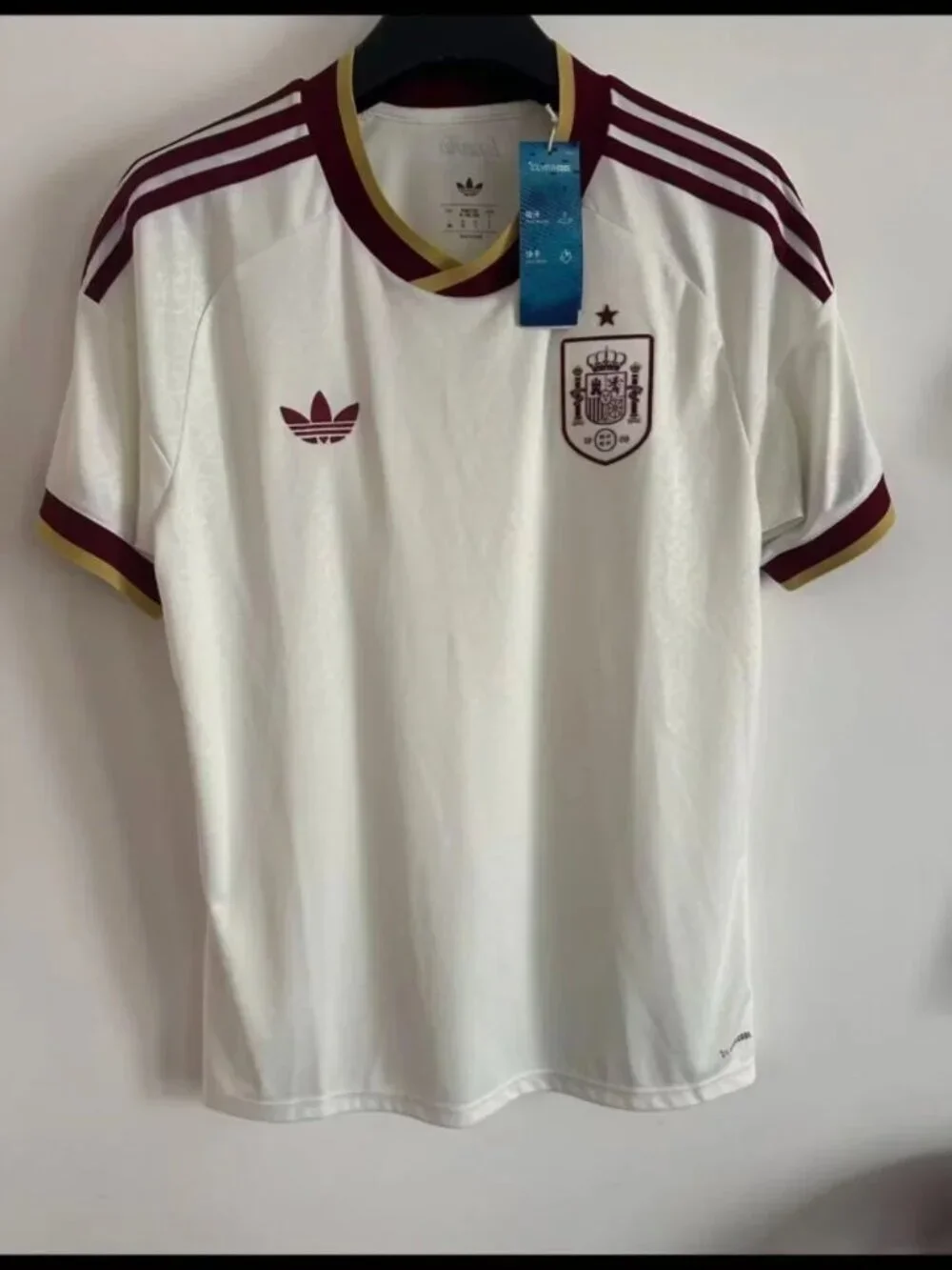 Spain Football Kit White w/ Maroon Stripes & Gold Trim NWT